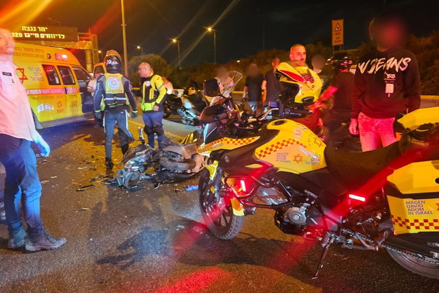 اصابة شاب (20 عامًا) بجراح خطيرة اثر حادث طرق على شارع 1