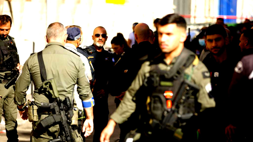 التّصعيد في الضّفة الغربية| اعتقال فلسطيني بشبهة محاولته تنفيذه عملية دهس بالقرب من رام الله