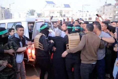 عضو في وفد إسرائيل المفاوض: لن تكون هناك صفقة تبادل قريبا