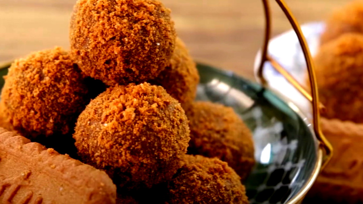 إذا كنت من عشاق اللوتوس.. جرب هذه الوصفة السريعة لتحضير كرات اللوتوس الشهية