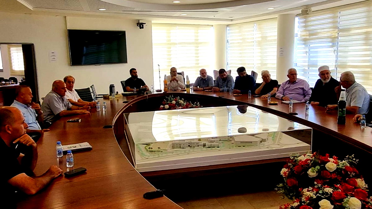 زيارة وفد "إفشاء السلام" لبلدية سخنين لبحث سبل تعزيز التعاون لمكافحة العنف والجريمة