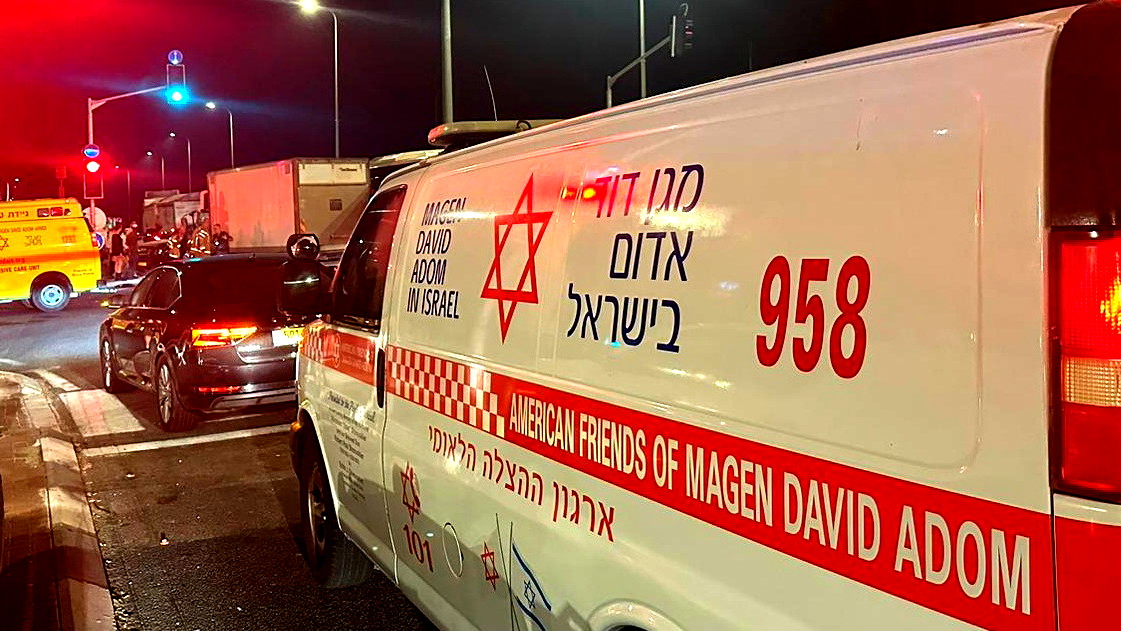 اصابة 11 شخصا بجراح متوسطة وطفيفة خلال شجار بالقدس الشرقية 