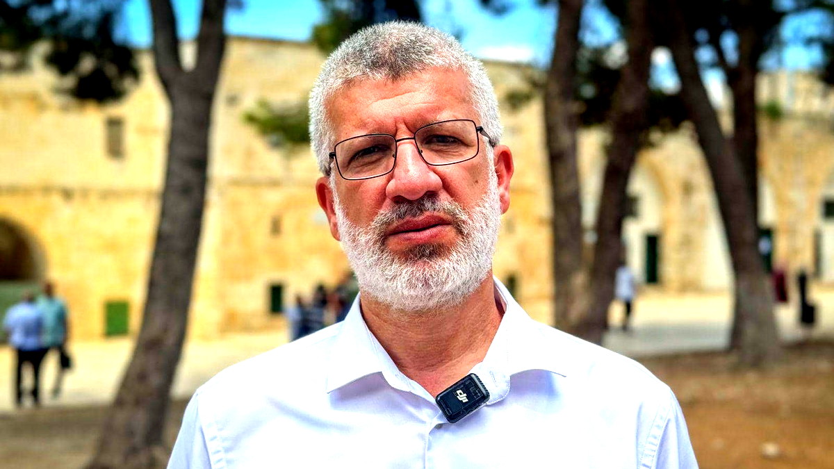 الشرطة تمنع الشيخ صفوت فريج من دخول المسجد الأقصى في محاولة لتعطيل نشاط إحياء ذكرى المولد النبوي