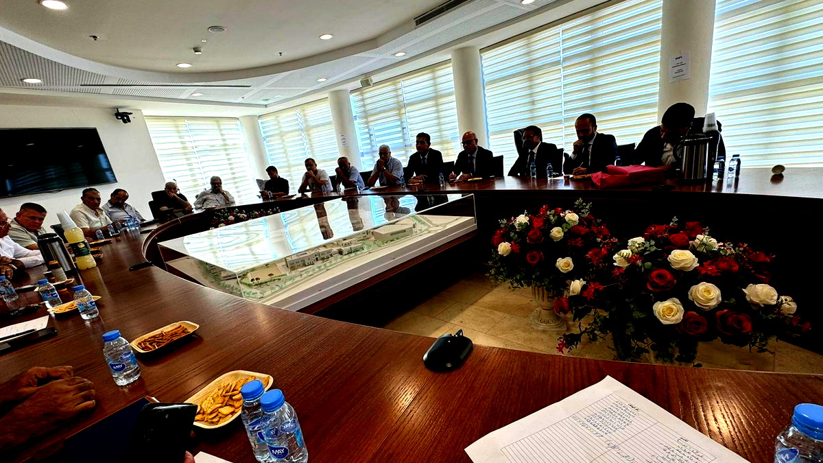 وفد من الجامعة العربية الأمريكية يزور بلدية سخنين