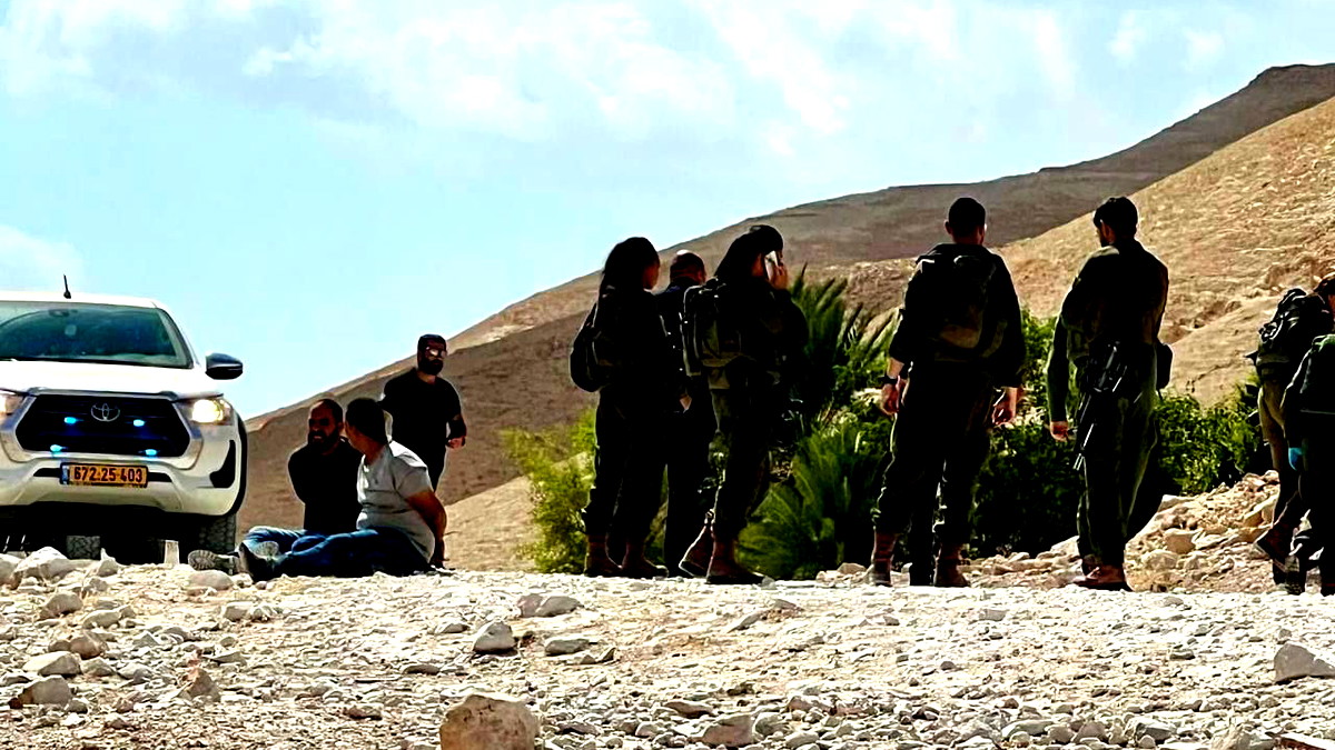 مصادر فلسطينية: العديد من المستوطنين يعتدون على طلبة مدرسة عرب الكعابنة بالقرب من أريحا... سبع إصابات في المكان