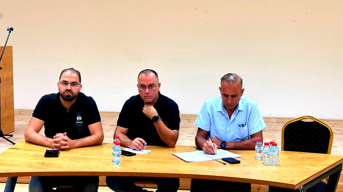 لجنة المتابعة واللجان الشعبية تدعو لإنجاح الإضراب العام في الأول من أكتوبر