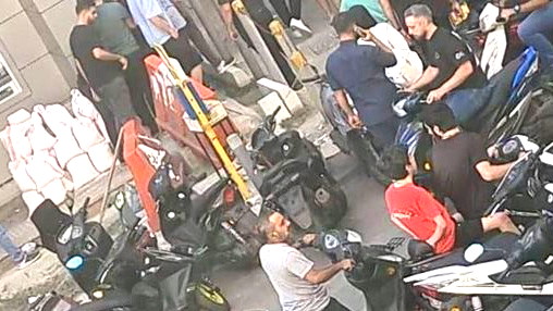 سكاي نيوز عربية: الموساد وضع مادة PETN شديدة الانفجار بأجهزة اتصال حزب الله قبل تسليمها