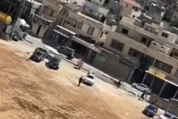 مصادر فلسطينية: مواجهات واشتباكات مسلحة عقب اقتحام قوات الجيش الإسرائيليّ بلدة قباطية في جنين