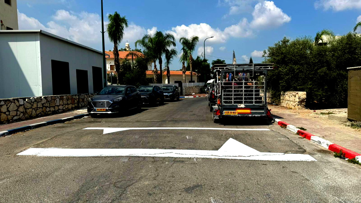 بلدية كفرقرع مستمرة بتطوير شبكة المواصلات والحركة المرورية في شوارع المدينة