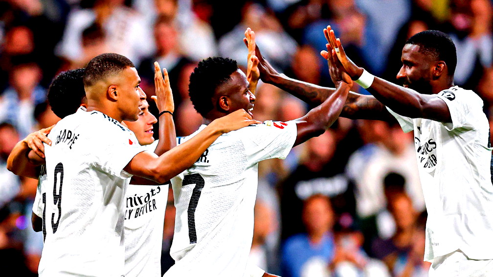 ريال مدريد يفلت من ريمونتادا ألافيس ويتصدر الليغا مؤقتاً