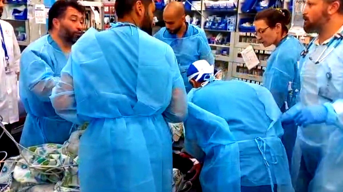 إصابة رجل من مجد الكروم بجراح خطيرة جراء سقوط صاروخ على "كيبوتس ساعر"