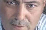 البلبل والغدير