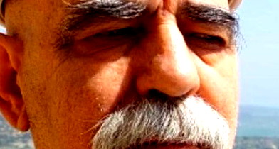 " الحَربُ تَسْتَنْزِفُ الجَمِيع " كلمات وإلقاء كمال إبراهيم 