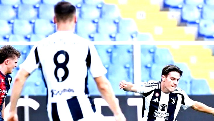 يوفنتوس يهز شباك جنوى بثلاثية ويصعد للصدارة