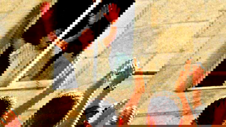 مقتل عبد العزيز صالحة في قصف إسرائيلي على دير البلح- صاحب الصورة الشهيرة في الانتفاضة الثانية