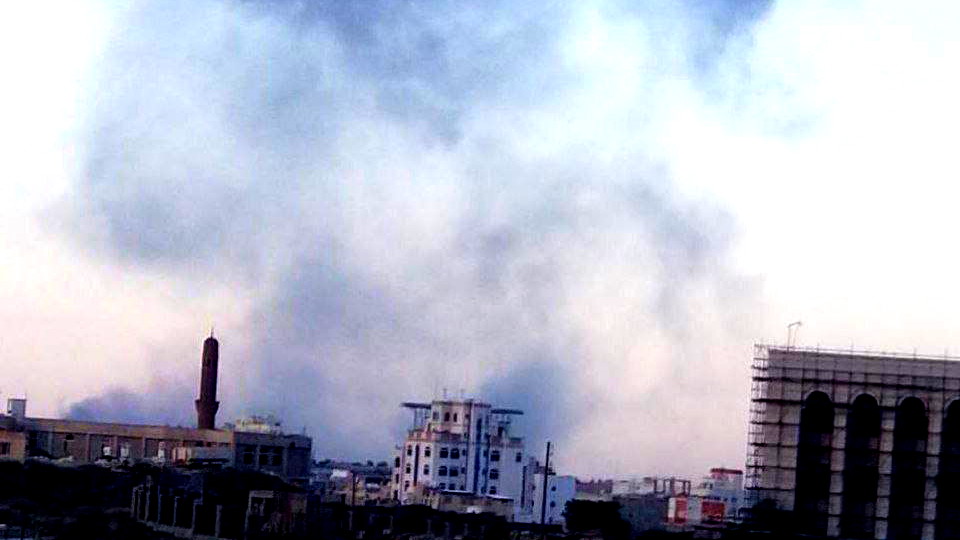 مصادر يمنية: غارات أميركية بريطانية على مطار الحديدة ومنطقة الكثيب