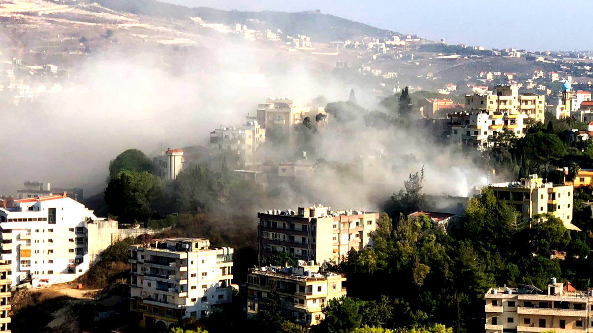 الجيش الإسرائيلي يوسع غاراته في جنوب لبنان... ويطالب بإخلاء أكثر من 35 قرية شمال نهر الليطاني