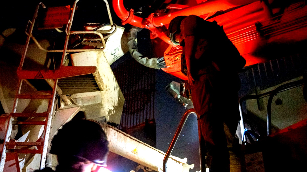 الجيش الاسرائيلي يعلن تدمير انفاق جديدة لحزب الله في جنوب لبنان 