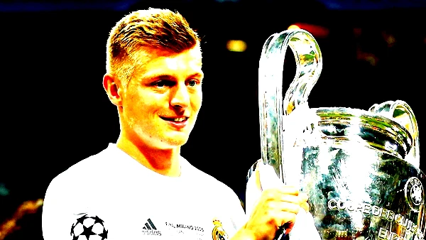 ريال مدريد يقدم عرضا لتوني كروس