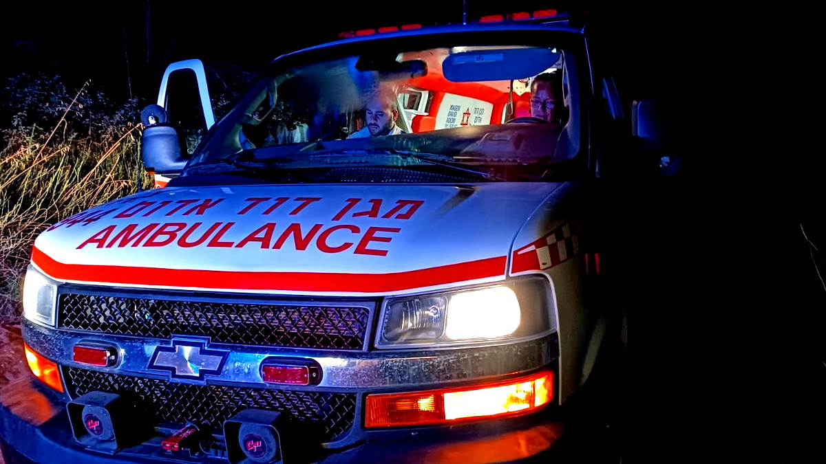 اعتقال رجل من رعنانا بشبهة طعن والدته واصابتها بجراح متوسطة