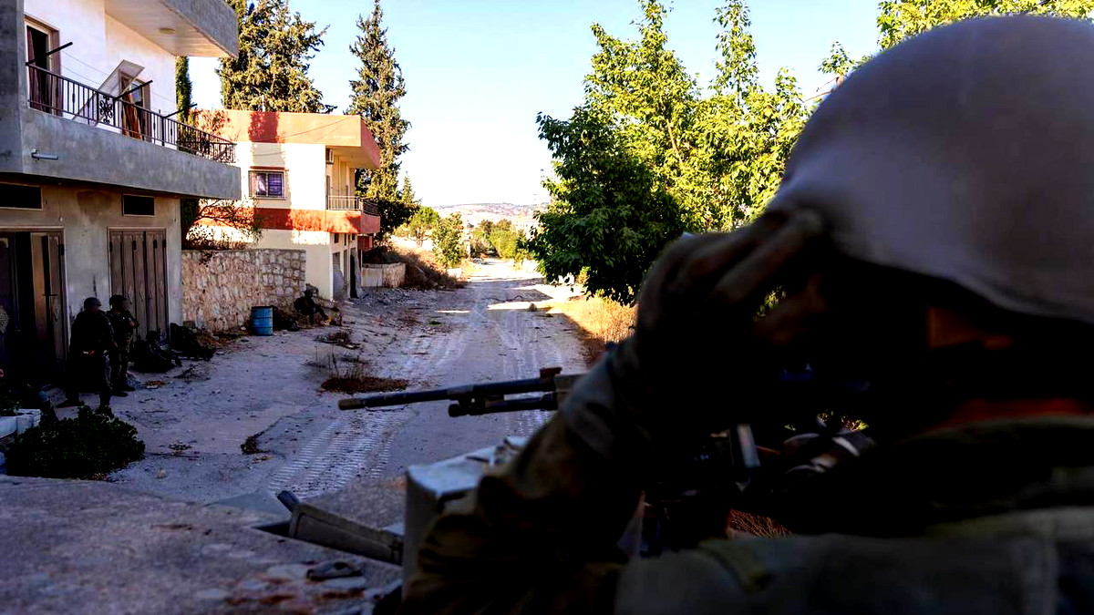 الجيش الإسرائيلي يوسع عملياته البرية جنوب لبنان ويعلن العثور على مستودعات أسلحة لحزب الله