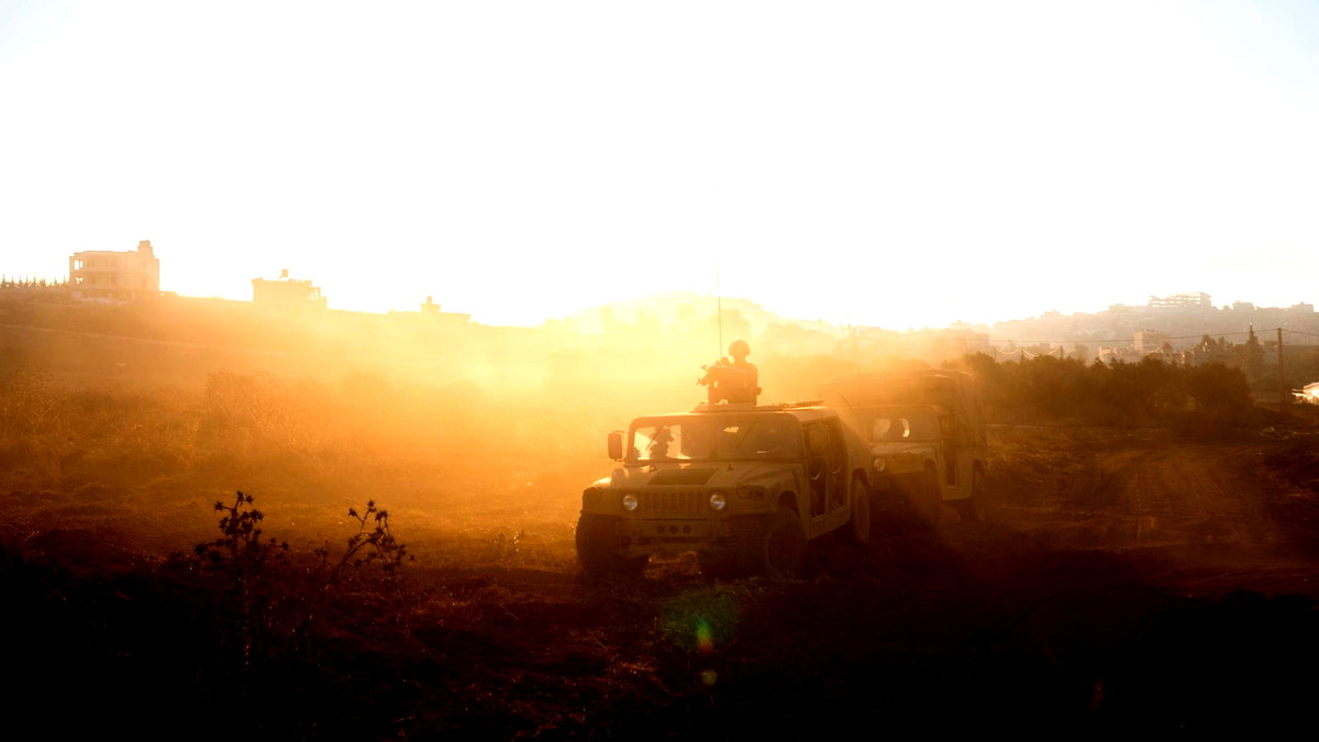 الجيش الإسرائيلي يعلن عن استهداف نحو 240 موقعًا عسكريًا تابعًا لحماس وحزب الله في قطاع غزة والجنوب اللبناني خلال الـ24 ساعة الماضية