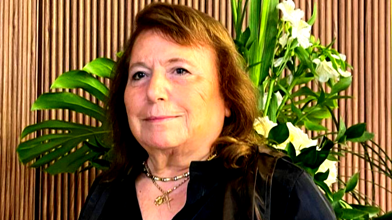 زجل  في الهدوءِ راحة البال والضجيج للعصَب قَتّال 