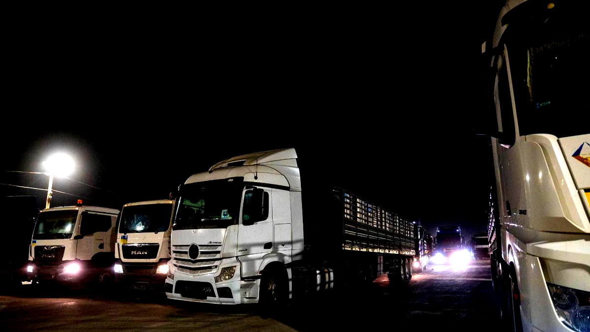 الجيش الإسرائيلي يعلن نقل 50 شاحنة محملة بالمساعدات إلى شمال غزة نيابة عن الأردن