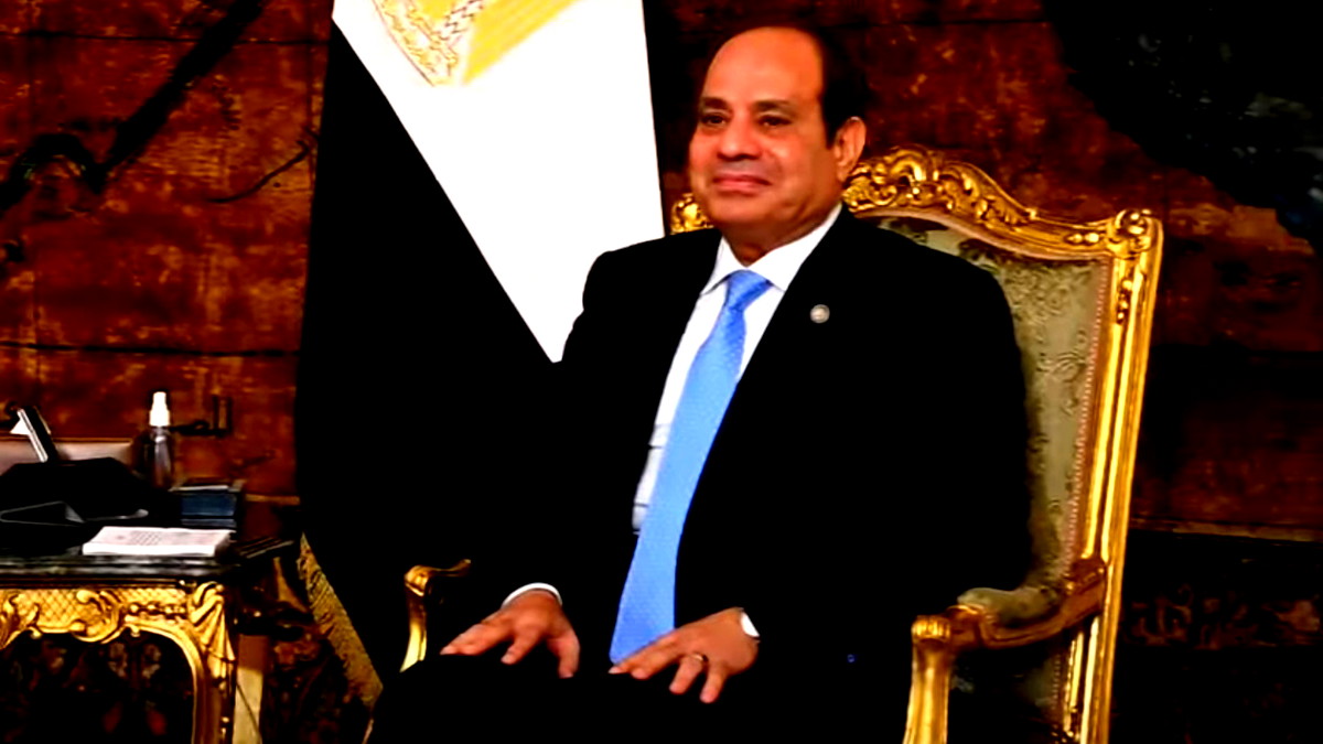 السيسي يؤكد لوزير الخارجية الإيراني ضرورة وقف التصعيد لتجنب حرب إقليمية شاملة