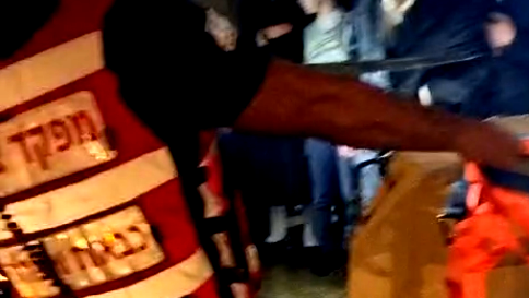 نتانيا: تخليص فتى علق في مكعب للباطون