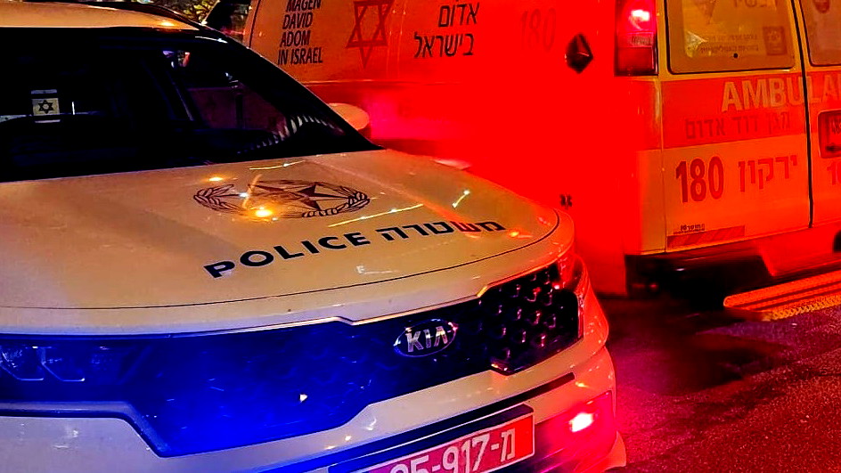 يافا: القاء قنبلة على سيارة دون وقوع اصابات 