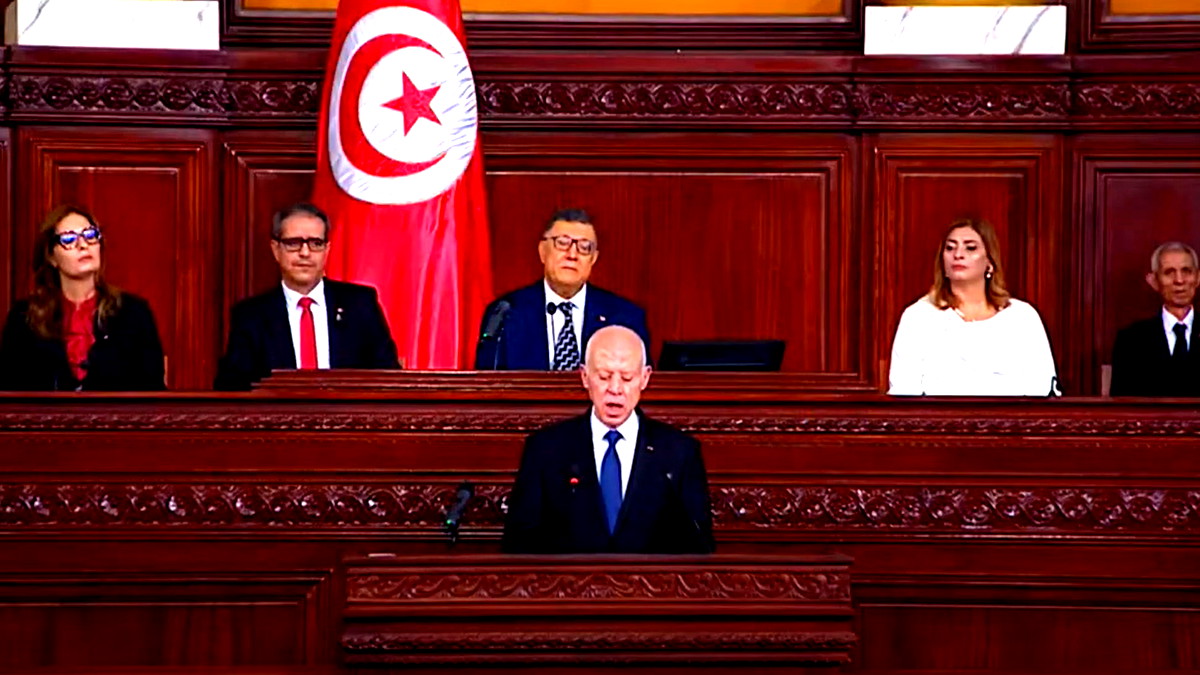 تونس: لا وجود لمصطلح التطبيع مع إسرائيل ومن يتعامل معها يرتكب جريمة الخيانة العظمى