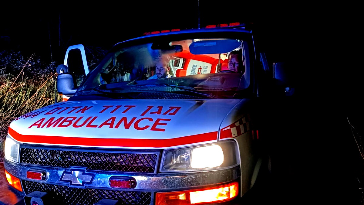 طمرة: اصابة رجل بجراح متوسطة اثر سقوطه عن سلم خلال قطف الزيتون