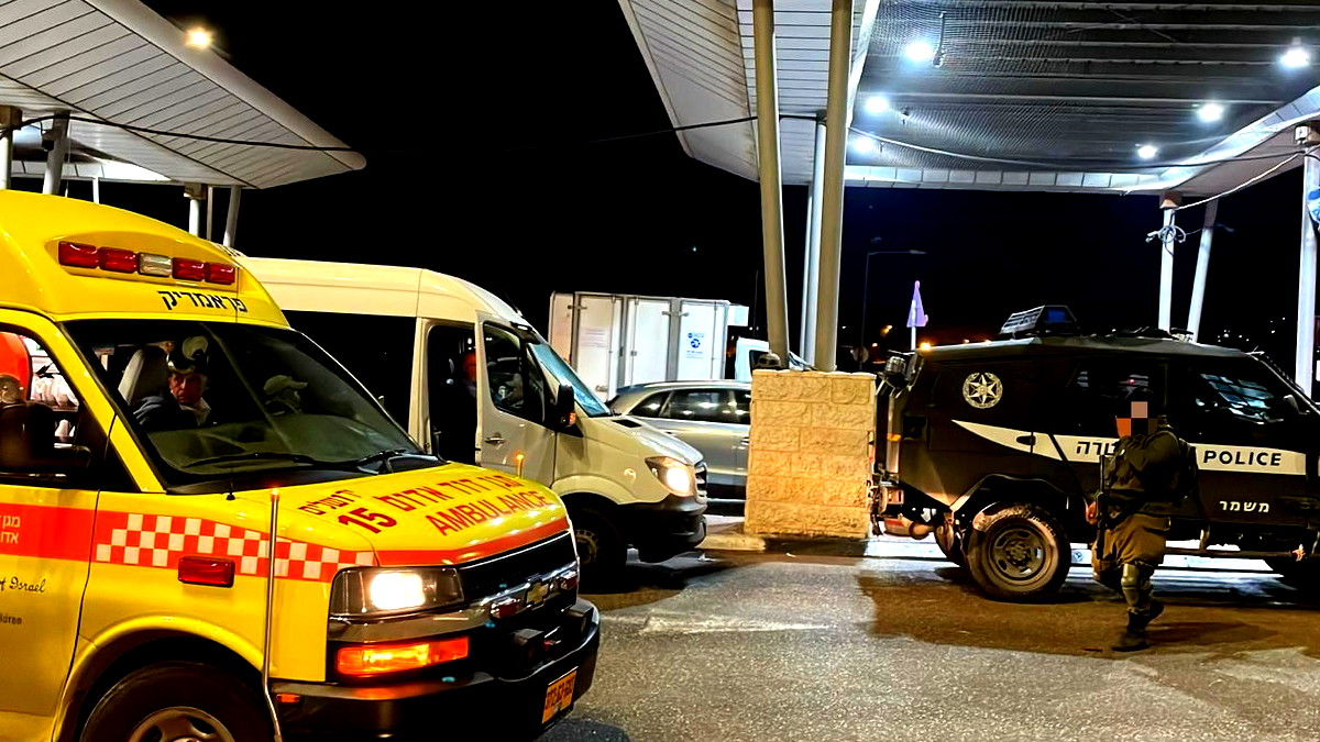 دهس حارس امن على حاجز حزما قرب القدس