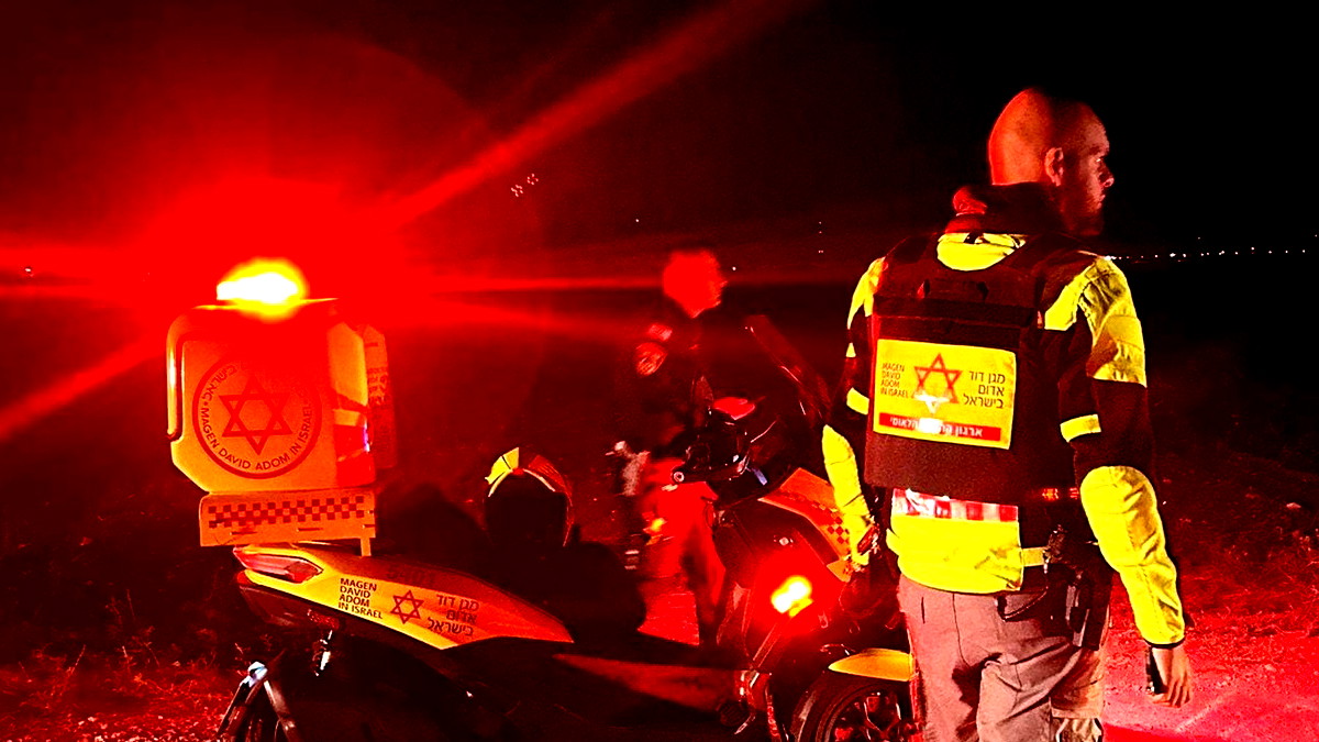 العثور على جثة رجل قرب عكا- شبهات باصابته بشظايا صاروخ