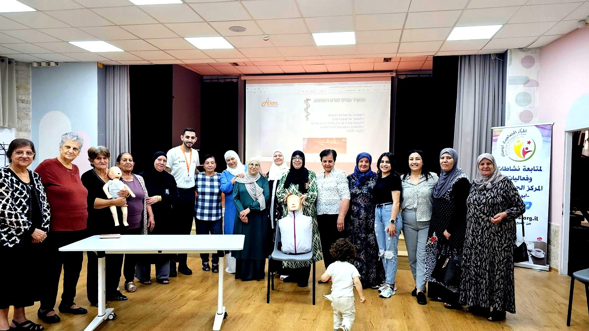 دورة تطوعية في الإسعاف الأولي لنساء الجيل الذهبي في قرية أبو سنان – دعم ورعاية في الظروف الراهنة