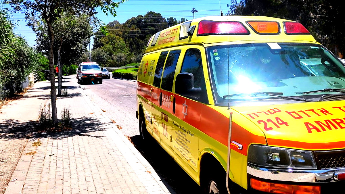 إصابة رجل (65 عامًا) بجروح خطيرة من جرّاء تعرّضه لحادثة عنف في مدينة الرملة