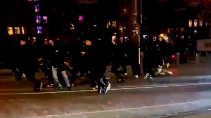 ماكرون يدين "أعمال العنف" ضد مشجعين إسرائيليين في أمستردام: "سنواصل النضال ضد معاداة السامية"