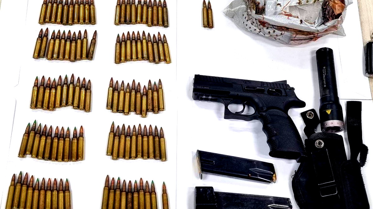 القدس: تصريح مدع عام ضد شاب بشبهة حيازة مخدرات وأسلحة وكمية كبيرة من الذخيرة