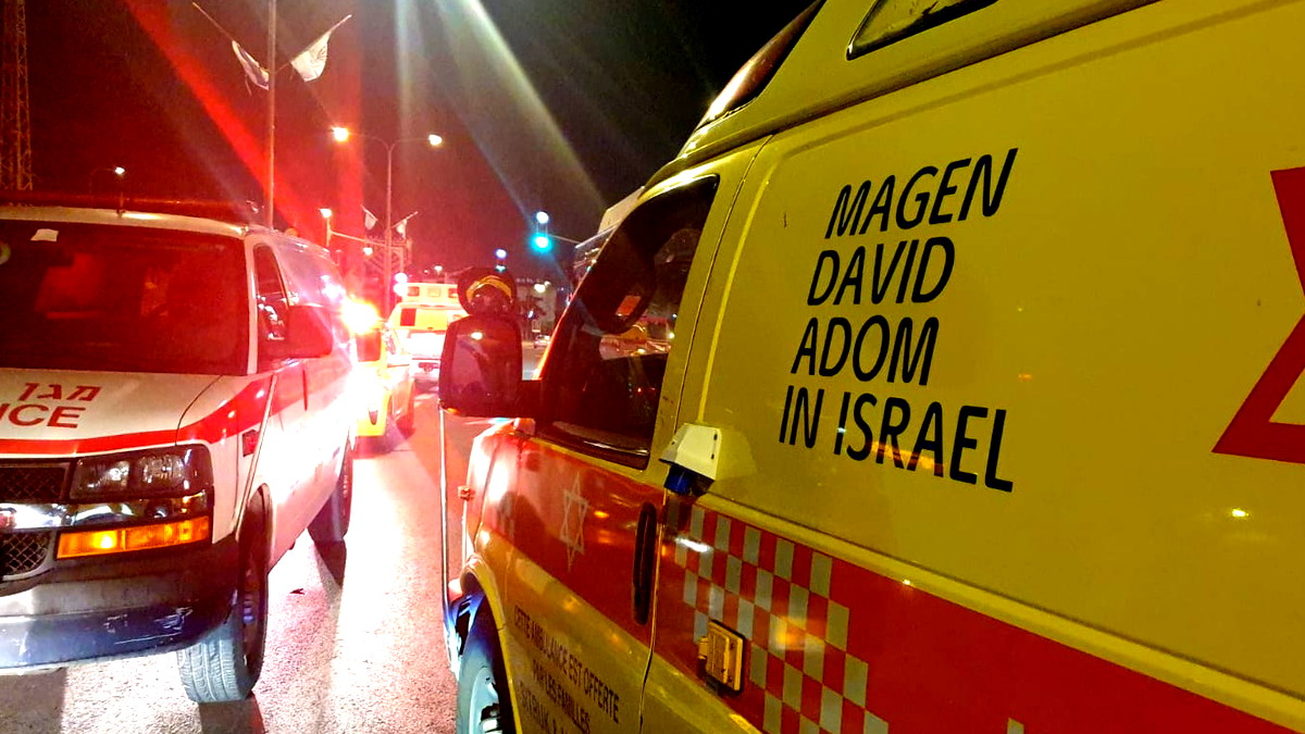 انباء عن عملية دهس قرب قرية دير قديس واصابة شخصين