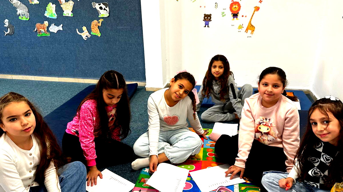 سخنين: إفتتاح دورات اللغة الإنجليزية من جيل الطفولة المبكرة في معهد "سبيك إنجلش سخنين"