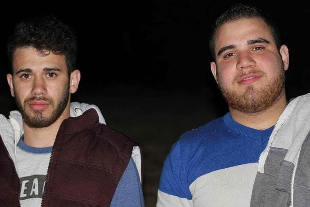 مصرع الشابين موسى ومحمد نبيل الأسمر جراء حادث طرق مروع قرب حاجز قلنديا