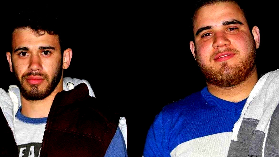 مصرع الشابين موسى ومحمد نبيل الأسمر جراء حادث طرق مروع قرب حاجز قلنديا