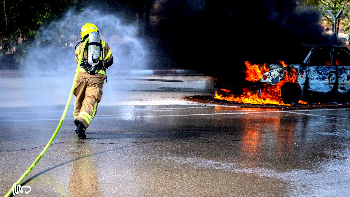 مصرع شخص عقب نشوب حريق داخل مركبة بالقرب من مُتنزه "أوفاكيم" في منطقة الجنوب  