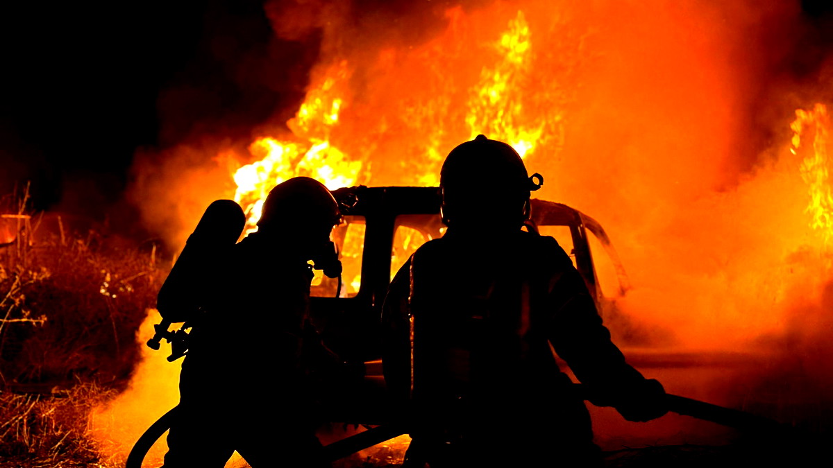 كفرقرع: اندلاع حريق في عدد من السيارات الليلة الماضية- لم يبلغ عن إصابات