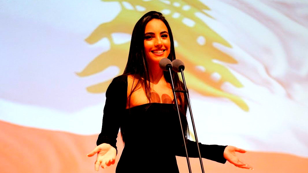 لين حايك تُحيي ذكرى استقلال لبنان وعيد ميلاد السيّدة فيروز الـ90