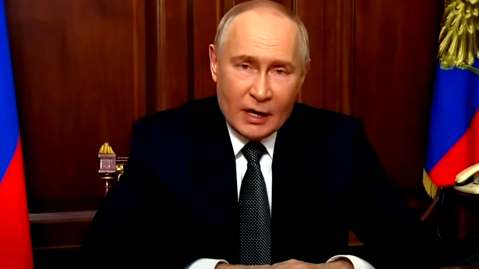 فلاديمير بوتين يؤكّد: صواريخ "أوريشنيك" من الأسلحة فائقة الدّقة لَديْنا... لا يوجد منظومة مضادة لها في كلّ العالم