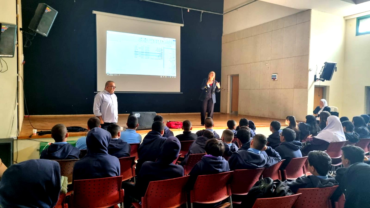 كفرقرع: نجاح كبير لعرض فيلم "بطل من ورق" لمدرستي المستقبل الابتدائية والسلام الاعدادية ضمن فعاليات تشرين الثاني للحذر على الطرق  