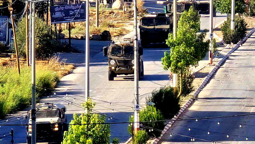 الضفة الغربية: عمليات تجريف واسعة واشتباكات مسلحة بعد اقتحام شنّته قوات الجيش الإسرائيليّ لمخيّم الفارعة ومحافظة طوباس