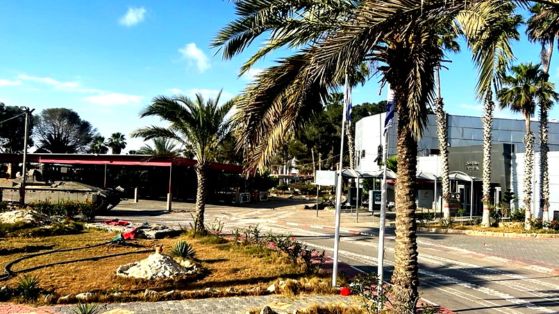 "وول ستريت جورنال": مصر وإسرائيل تجريان محادثات لإعادة فتح معبر رفح